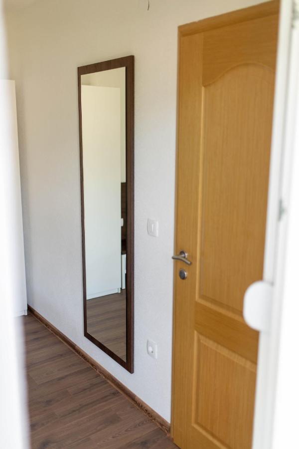 Apartmani Mia Prozor Luaran gambar