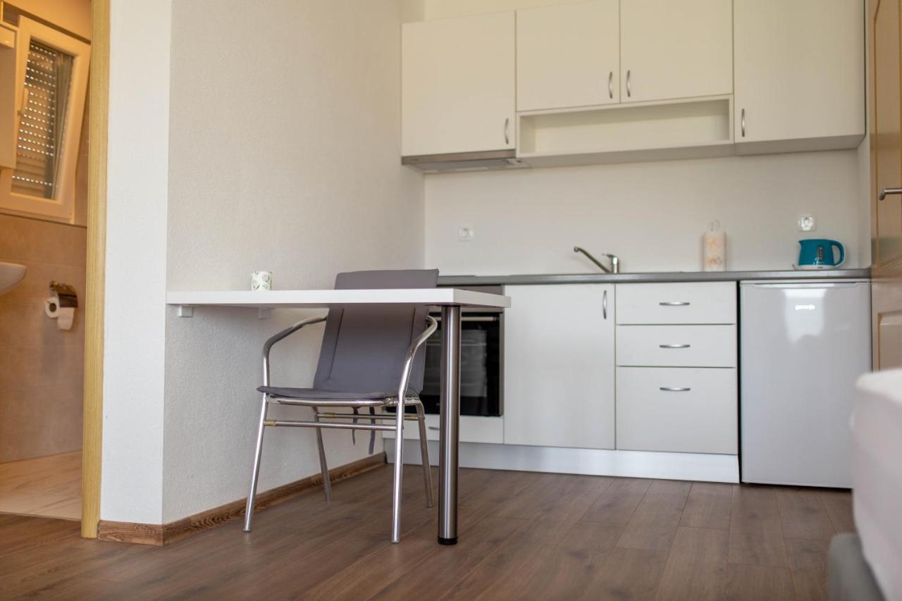 Apartmani Mia Prozor Luaran gambar